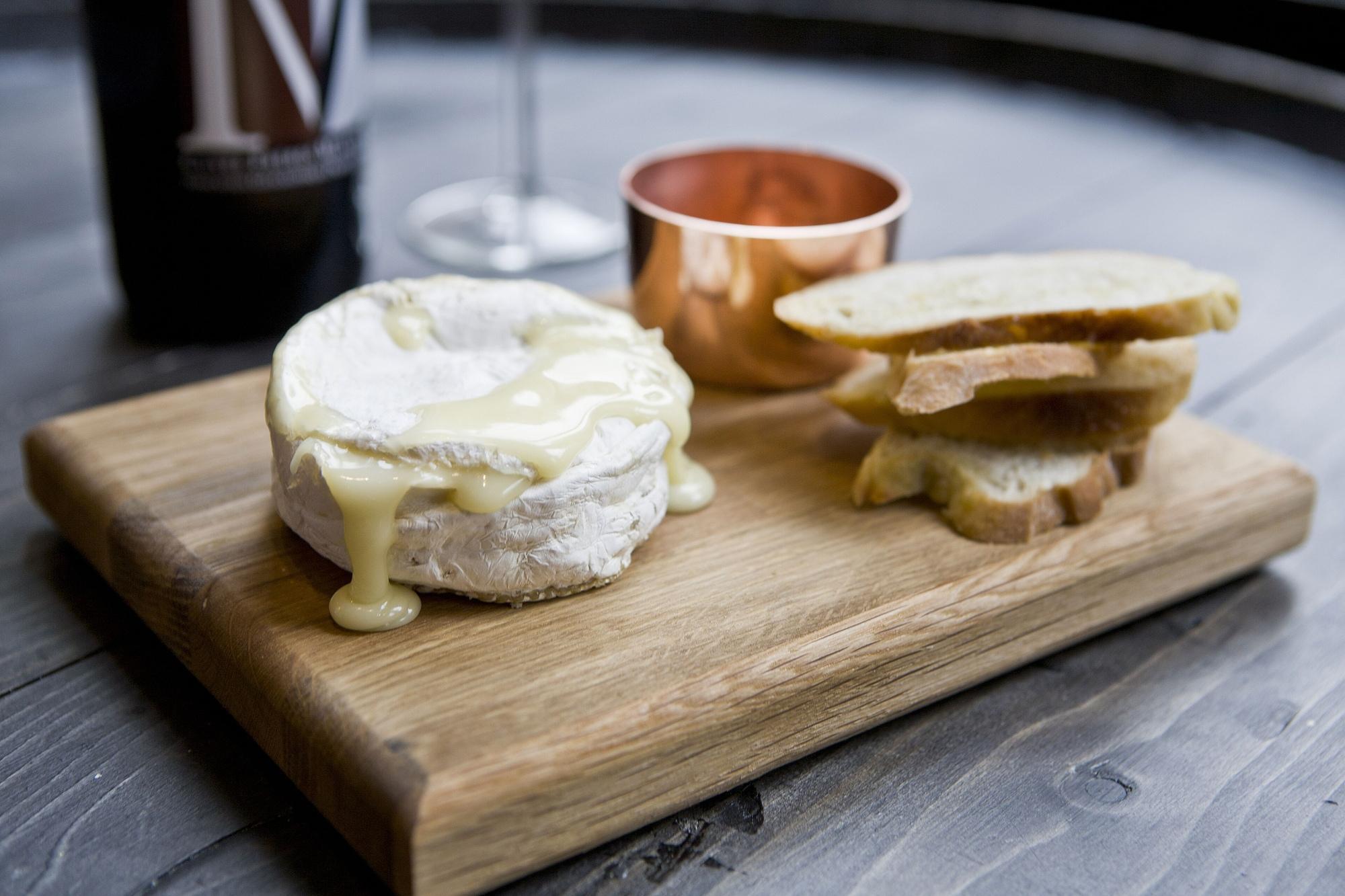 Montcalm Brewery, London City Экстерьер фото A cheese board with a wedge of Stilton